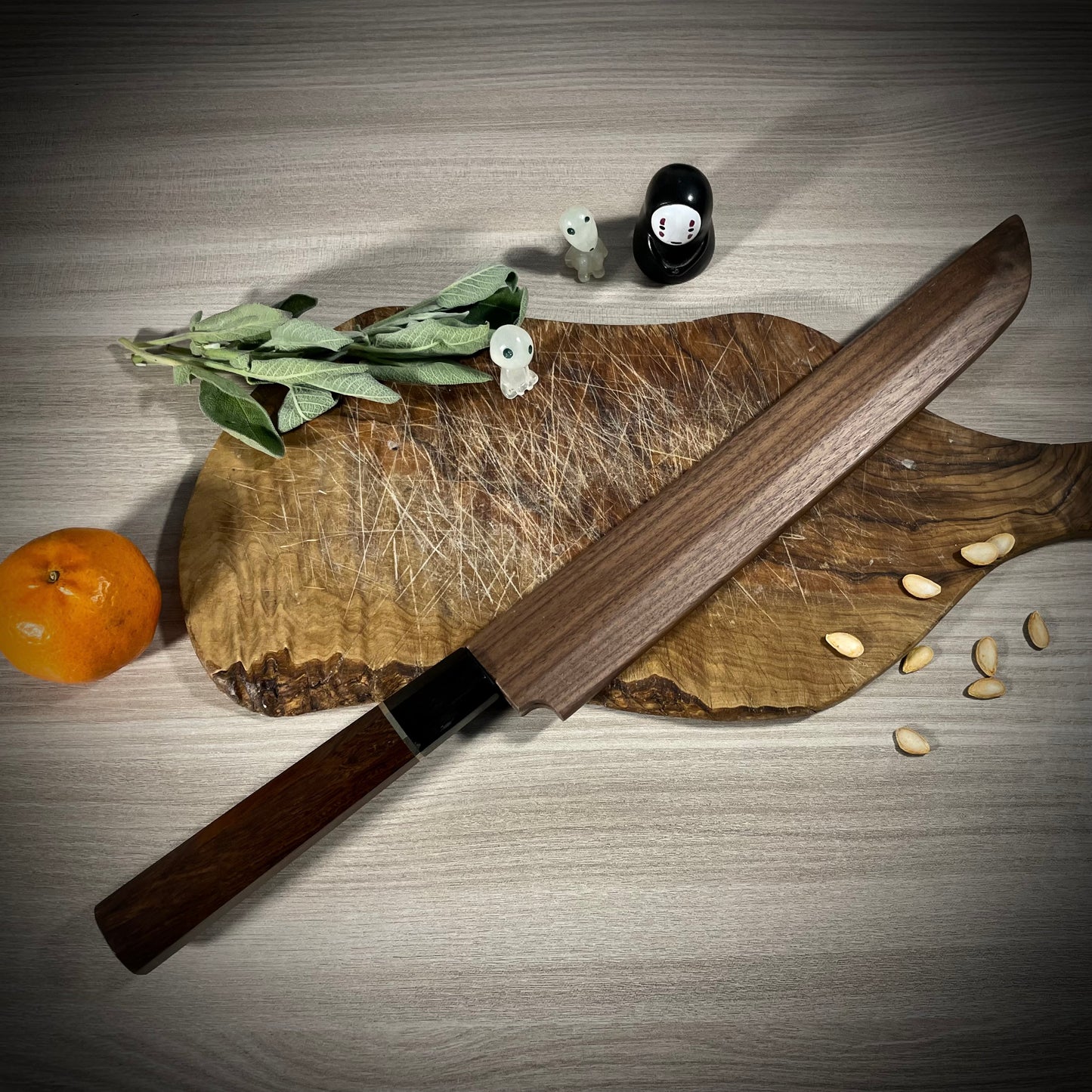 Coltello da sushi Sakimaru con custodia in legno