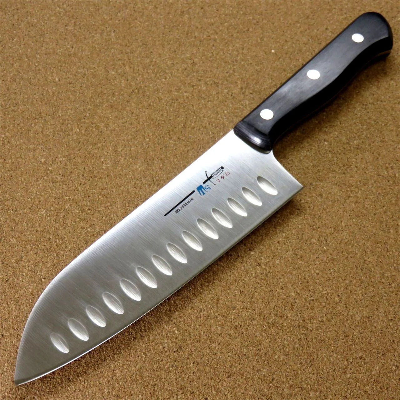 Santoku in acciaio AUS-8