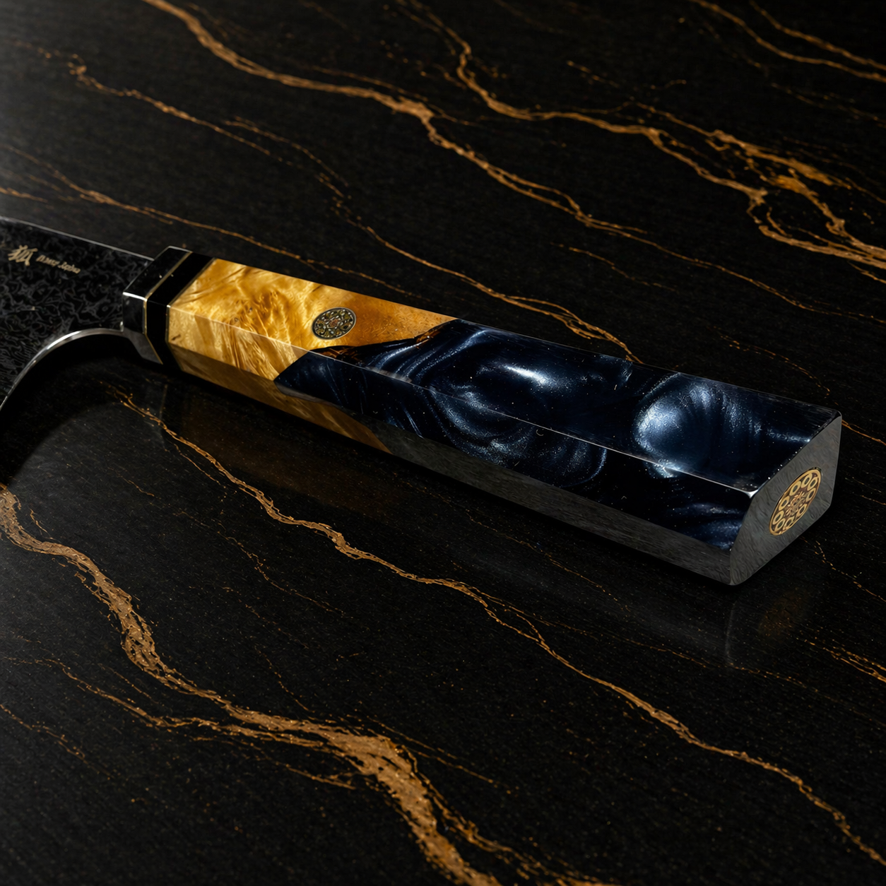 Kiritsuke Santoku con manico multicolore