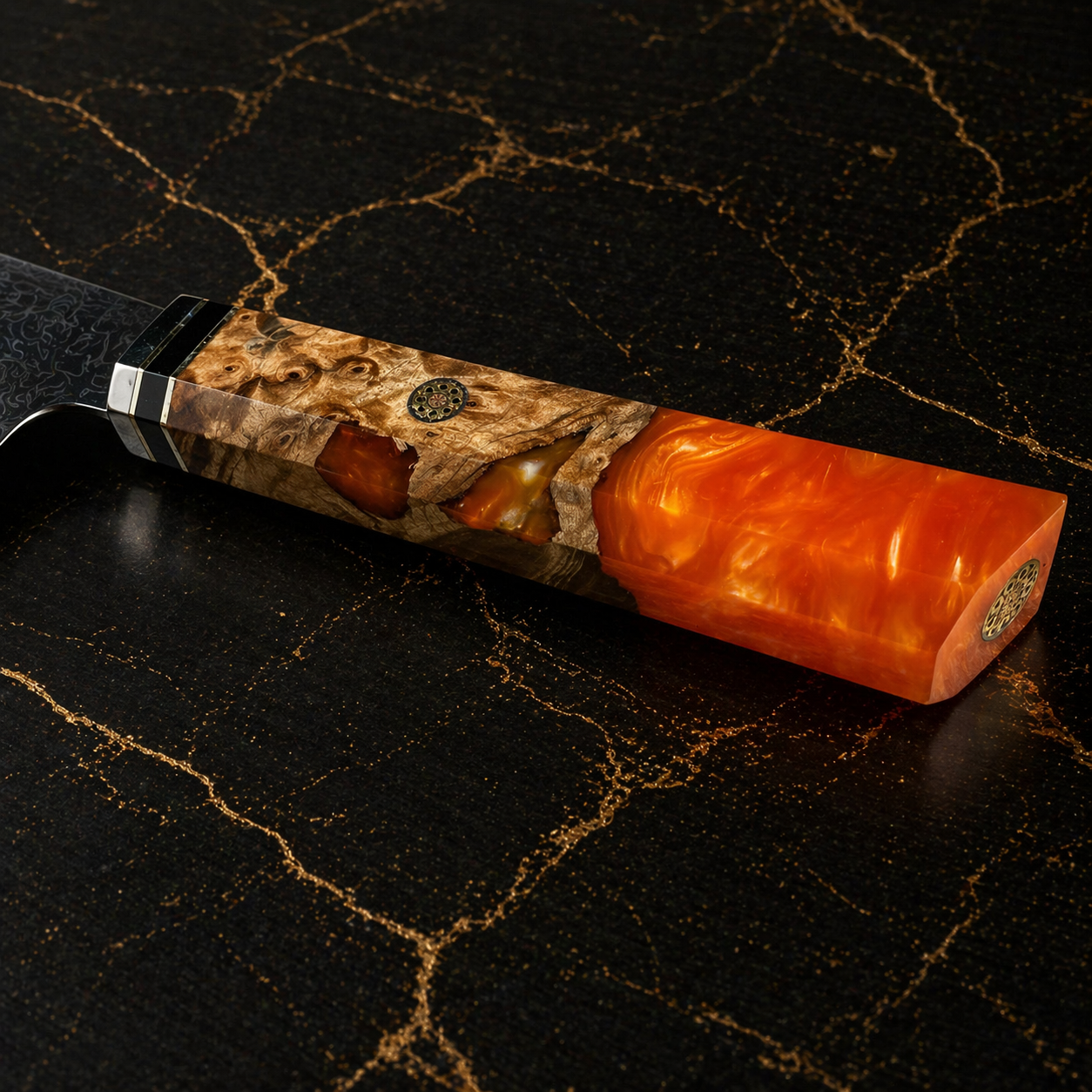 Kiritsuke Santoku con manico multicolore