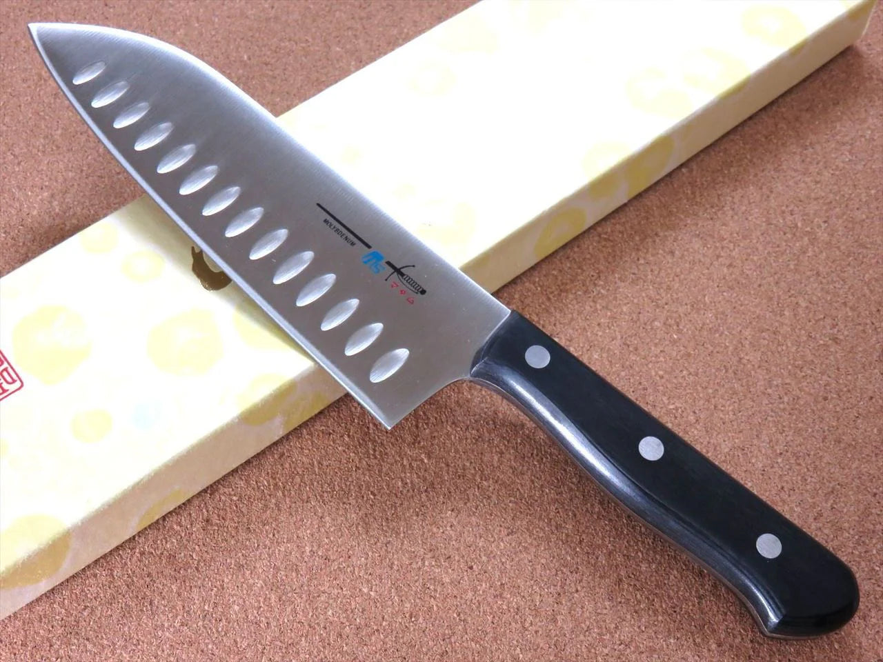 Santoku in acciaio AUS-8
