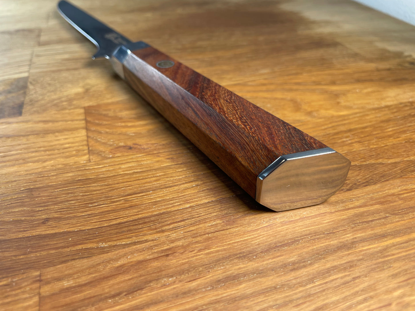 Coltello per disossare in acciaio inossidabile damascato