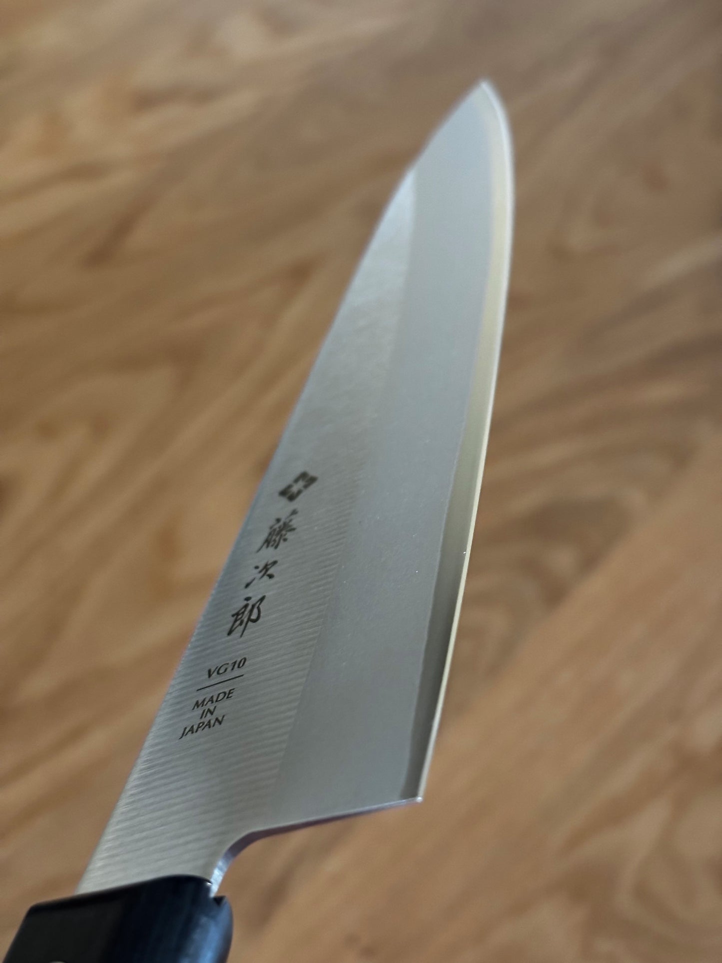 Kitsune “Shiro Muji” | Santoku — Il Coltello da Chef senza compromessi