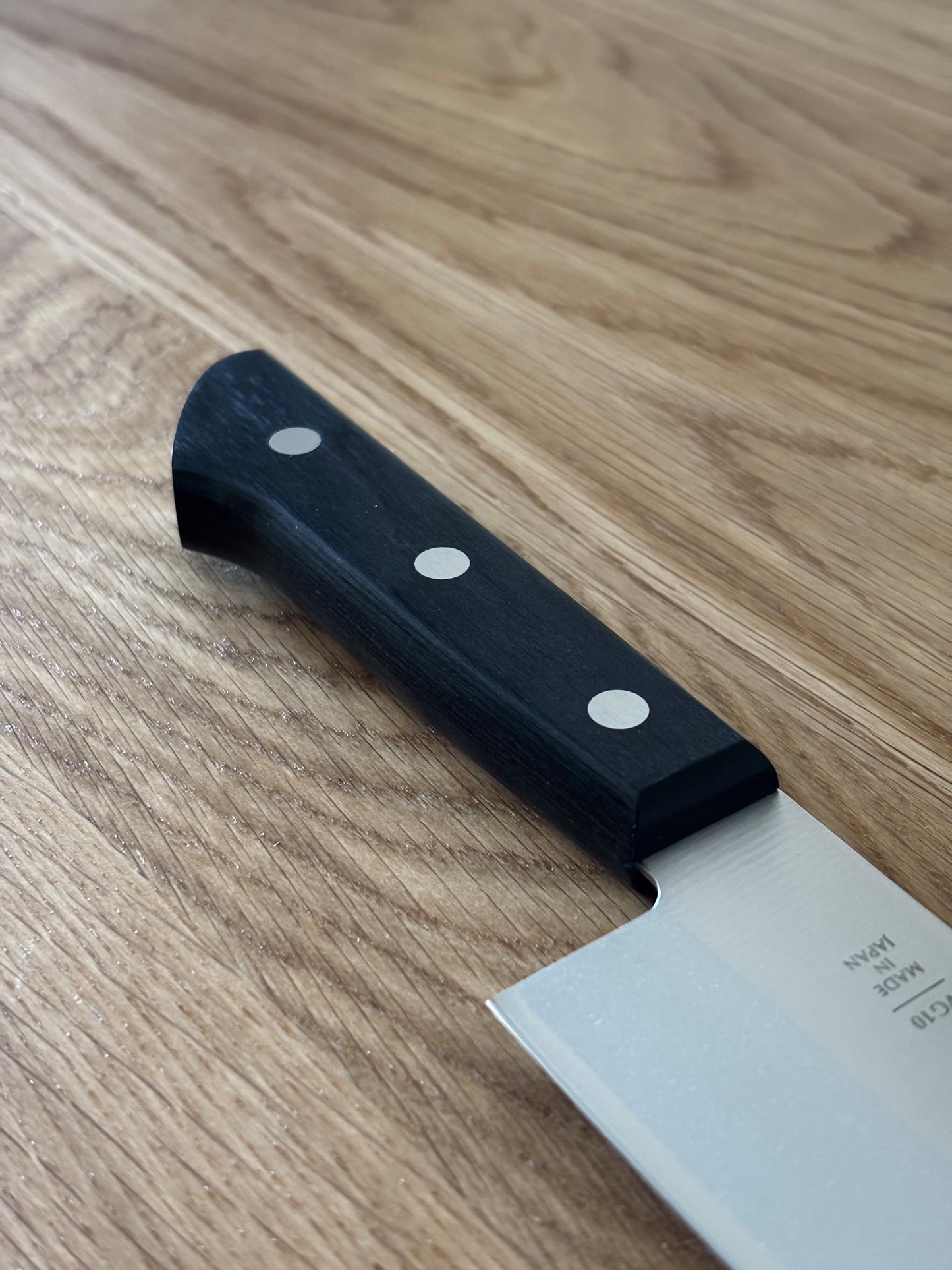 Kitsune “Shiro Muji” | Nakiri — Precisione verticale, tagli perfetti