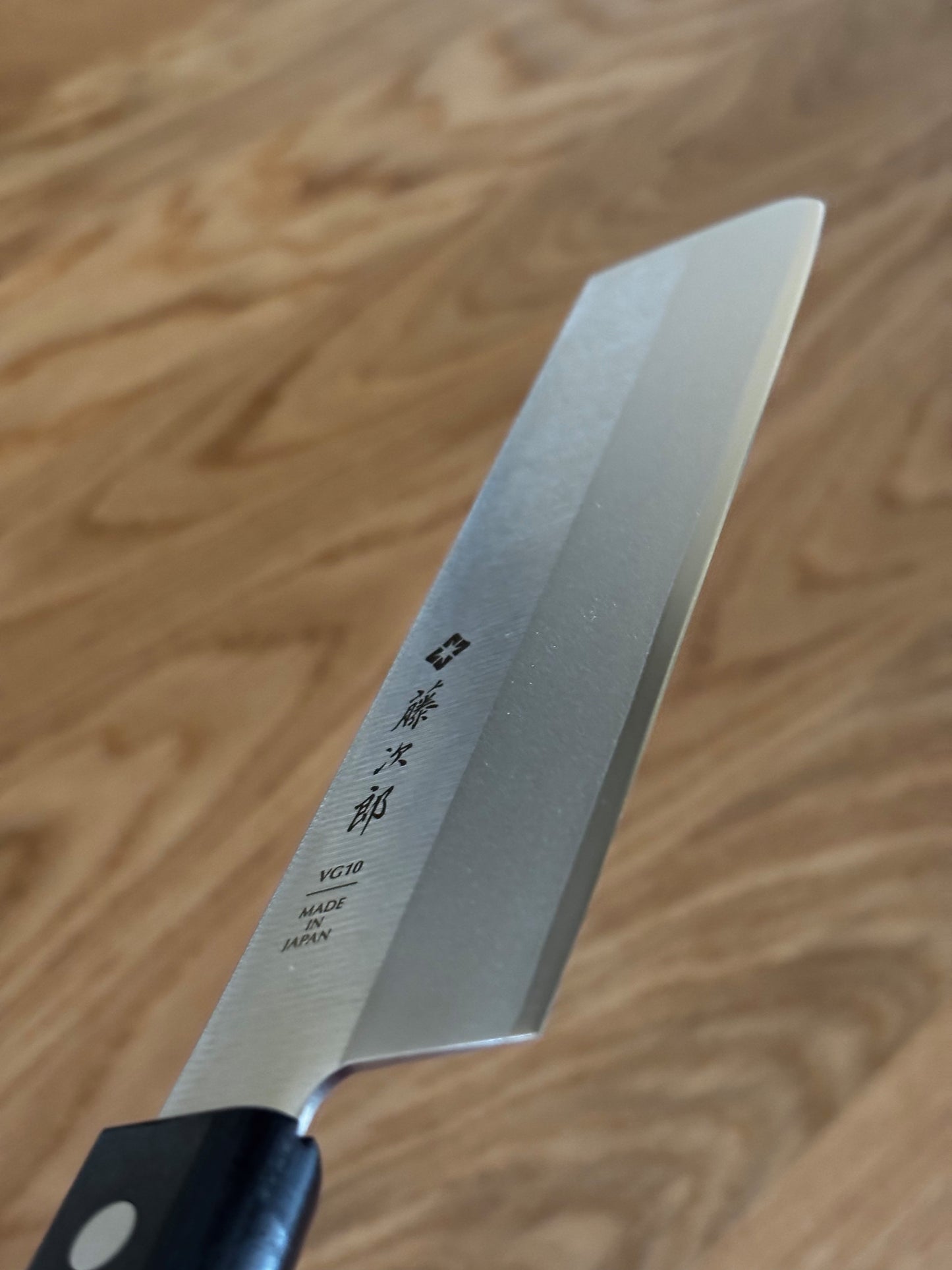 Kitsune “Shiro Muji” | Nakiri — Precisione verticale, tagli perfetti