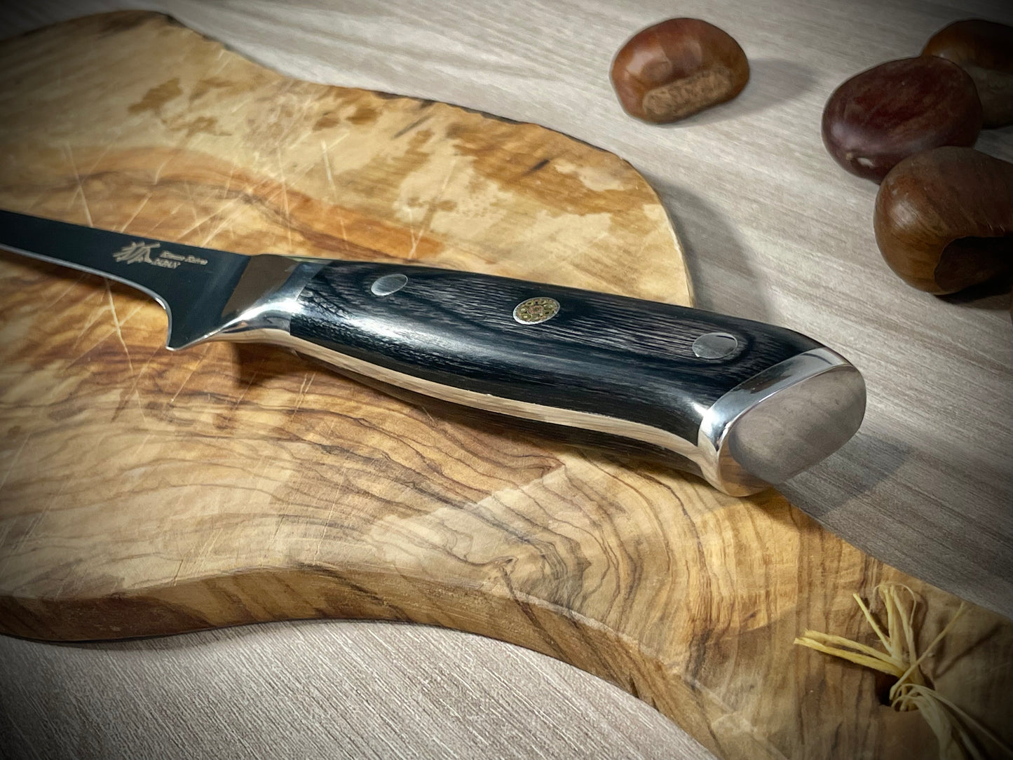Coltello per disossare in acciaio inox