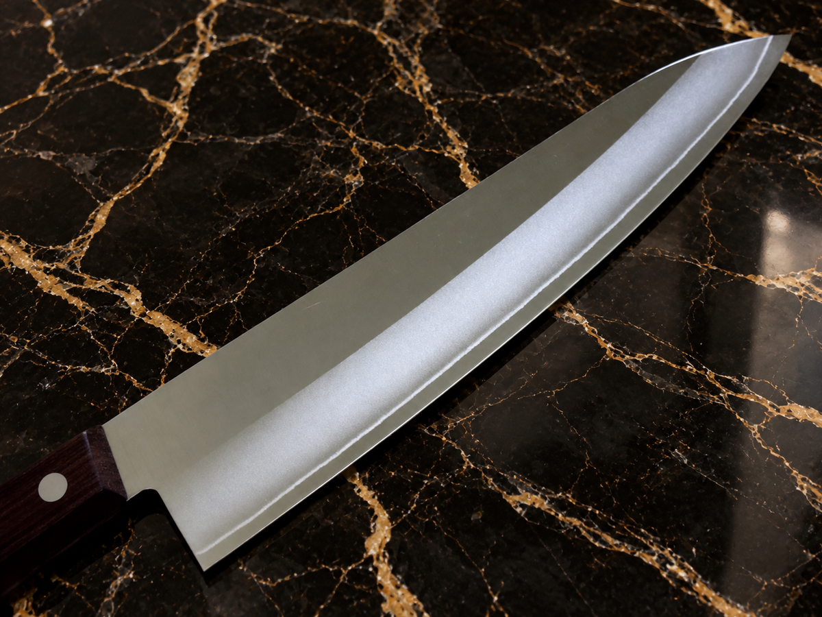Gyuto professionale in acciaio SanMai