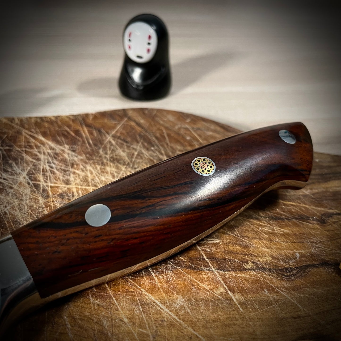 Coltello da chef, primo piano del manico