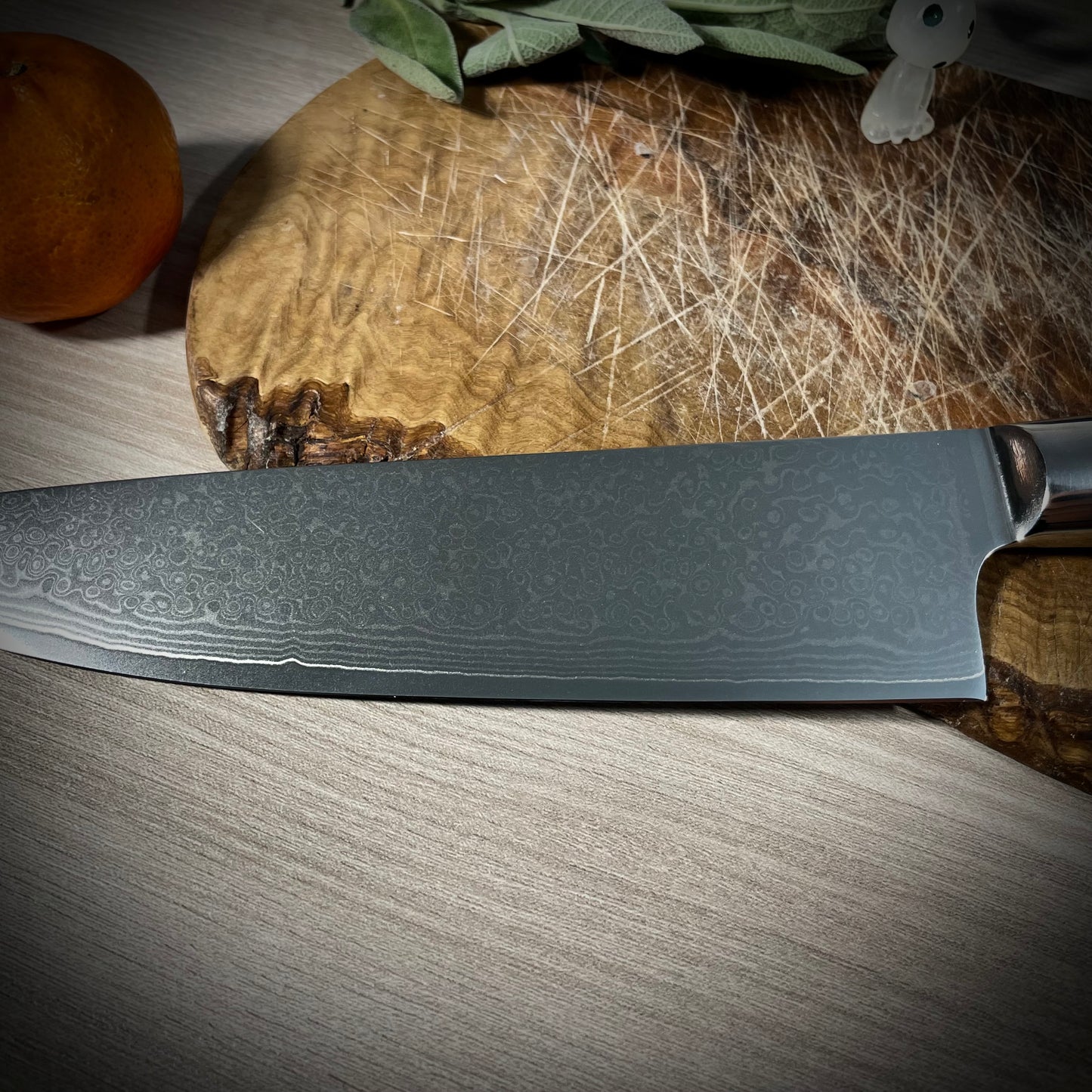 Gyuto in acciaio damascato