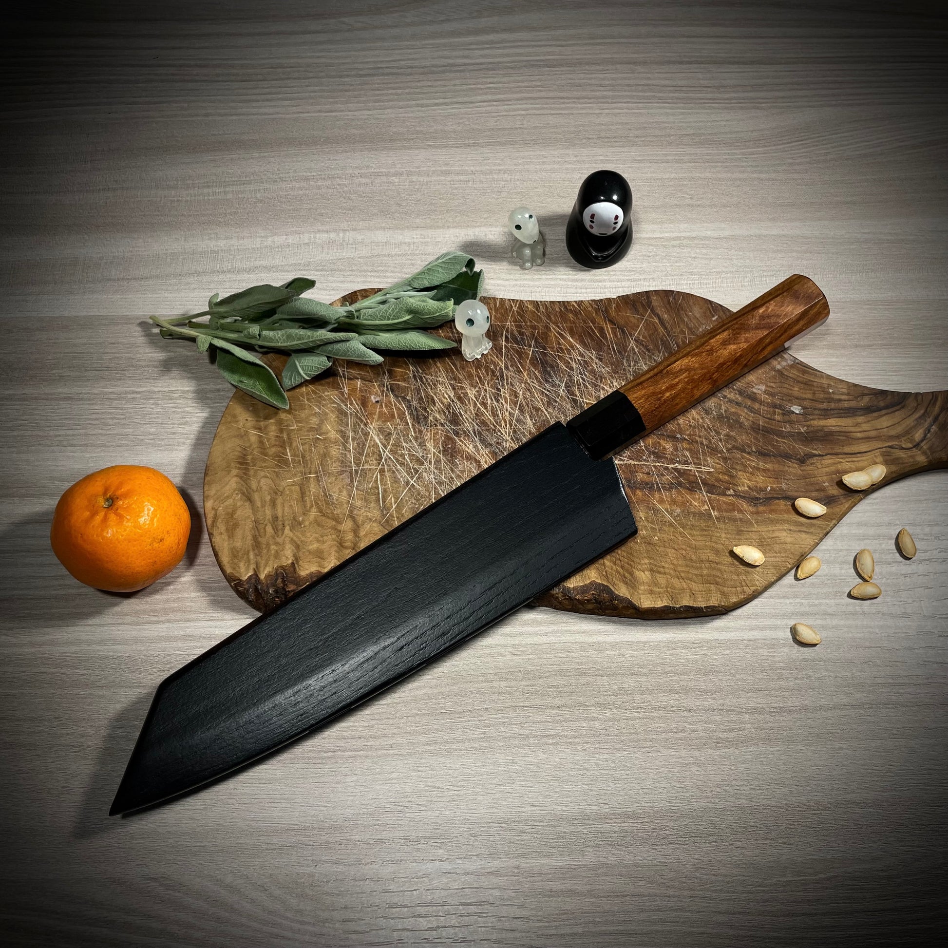 Kiritsuke Santoku e custodia di legno